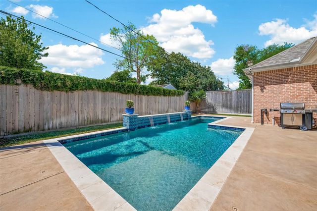 4019 Whitman Street, Houston, TX 77027