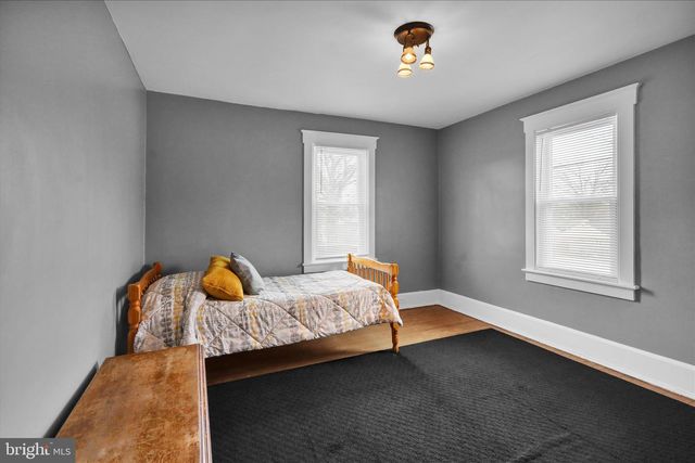 50 E 2ND AVE, Lititz, PA 17543