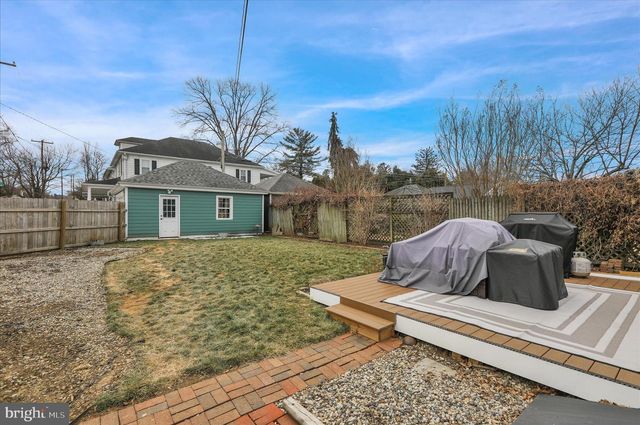 50 E 2ND AVE, Lititz, PA 17543