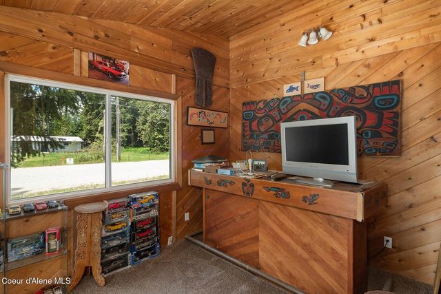 42 Bodie Ln, Priest River, ID 83856