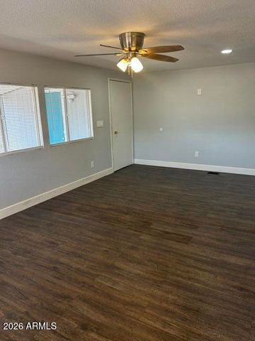 7716 E Glade Avenue, Mesa, AZ 85209