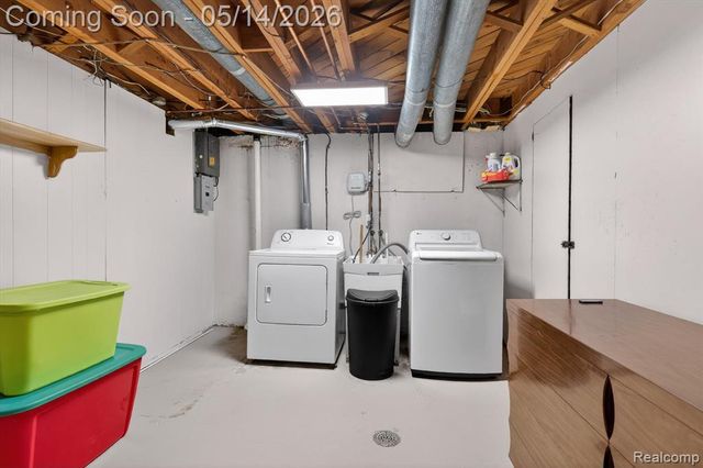25023 Ward Street, Taylor, MI 48180
