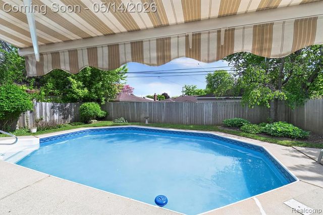 25023 Ward Street, Taylor, MI 48180