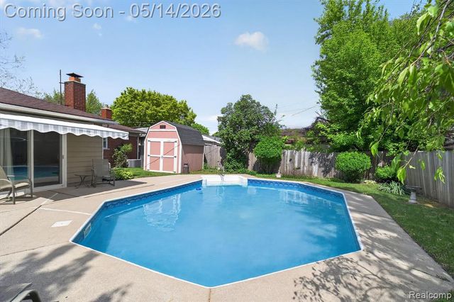 25023 Ward Street, Taylor, MI 48180