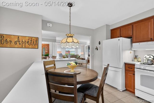 25023 Ward Street, Taylor, MI 48180