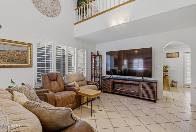 2116 LAKE HURON Drive, El Paso, TX 79936