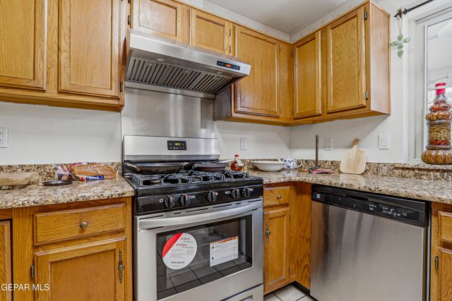 2116 LAKE HURON Drive, El Paso, TX 79936