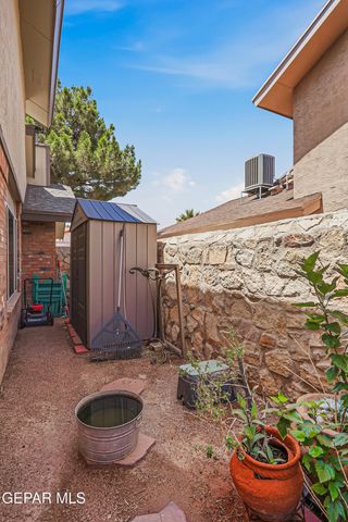 2116 LAKE HURON Drive, El Paso, TX 79936