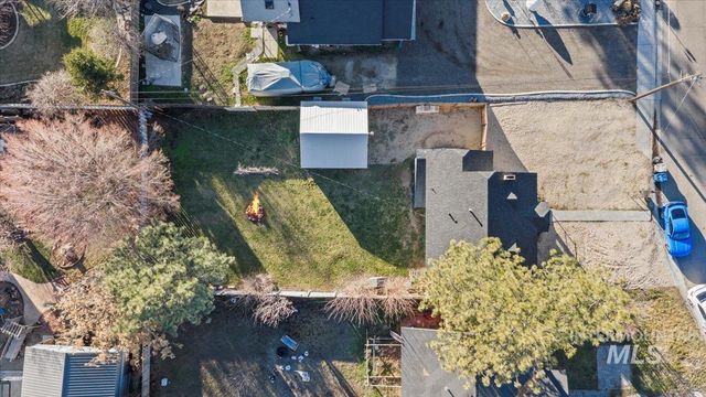 910 7th Avenue S, Nampa, ID 83651