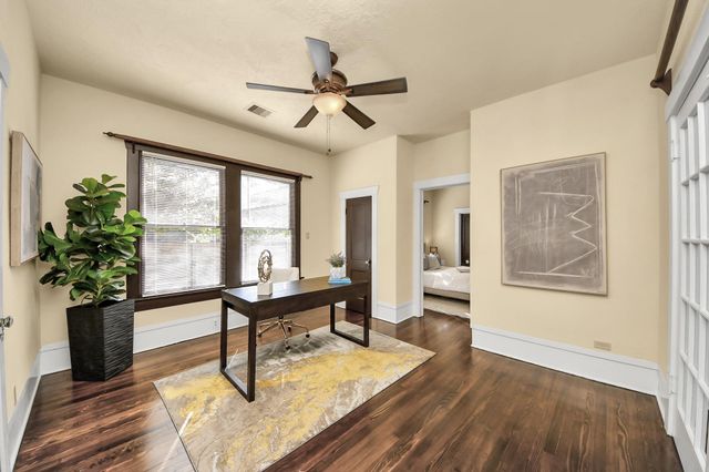 1211 Bingham Street, Houston, TX 77007