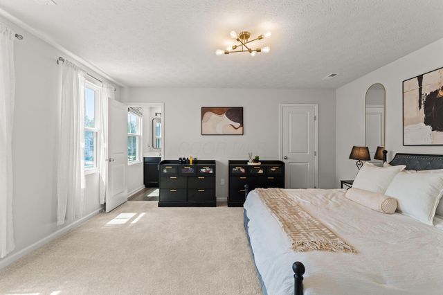 226 London Avenue, Springfield, OH 45505
