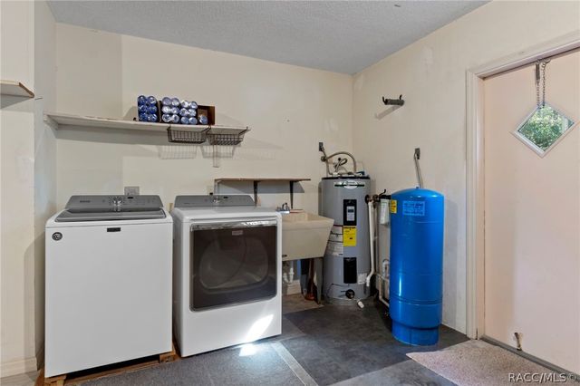 4011 S Tom Avenue, Inverness, FL 34452