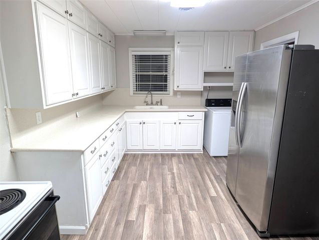 1305 Hillcrest Boulevard, Gainesville, TX 76240