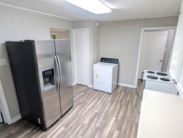 1305 Hillcrest Boulevard, Gainesville, TX 76240