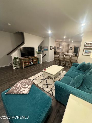 163 Melanie Way 607, Manahawkin, NJ 08050