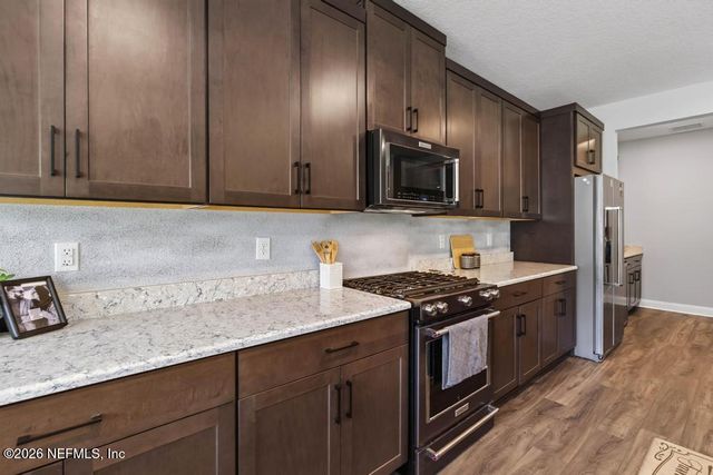 96 HILLENDALE Circle, St. Johns, FL 32259
