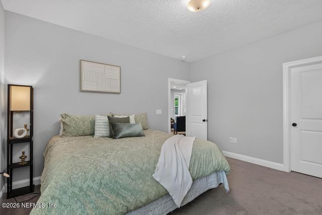 96 HILLENDALE Circle, St. Johns, FL 32259