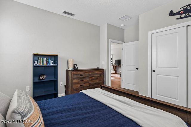 96 HILLENDALE Circle, St. Johns, FL 32259