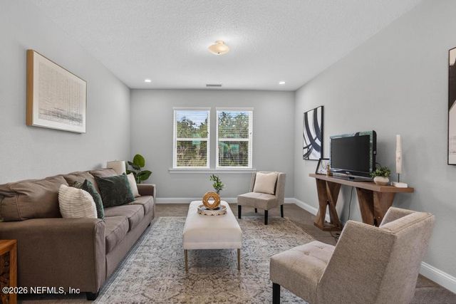 96 HILLENDALE Circle, St. Johns, FL 32259