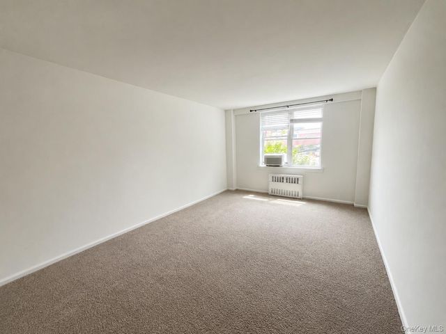 25 Franklin Avenue 2O, White Plains, NY 10601