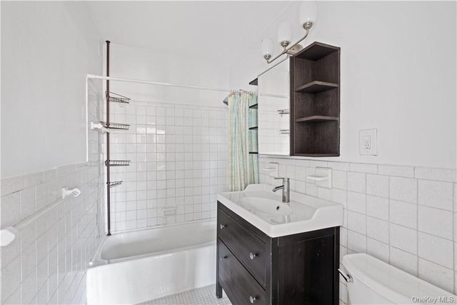 25 Franklin Avenue 2O, White Plains, NY 10601