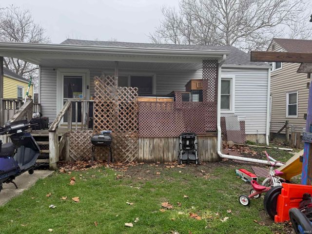 2411 S Ebright Street, Muncie, IN 47302