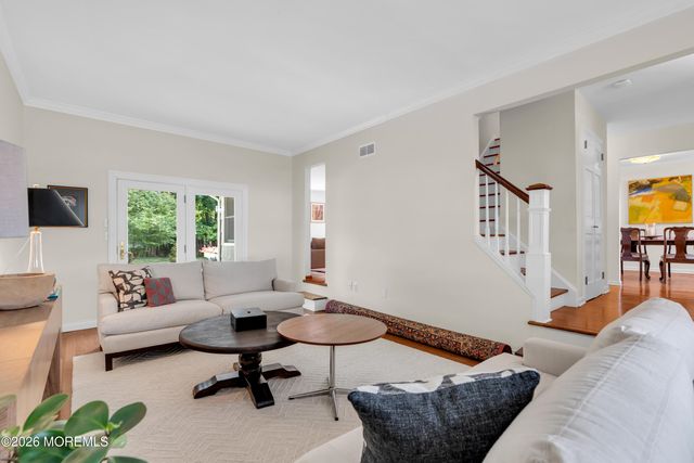 27 Circle Lane, Little Silver, NJ 07739