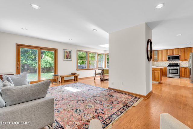 27 Circle Lane, Little Silver, NJ 07739