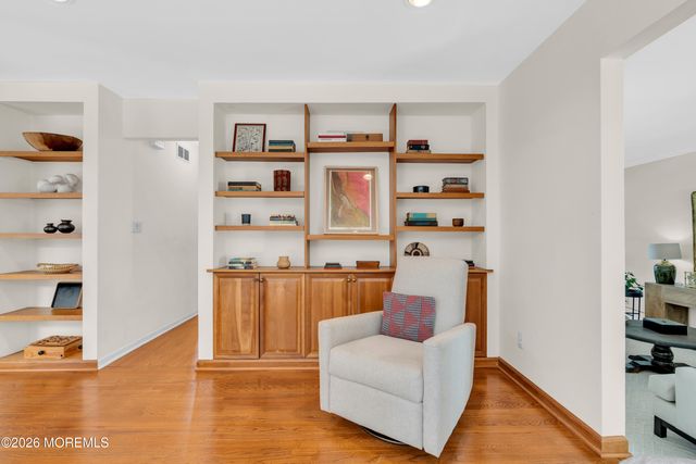 27 Circle Lane, Little Silver, NJ 07739