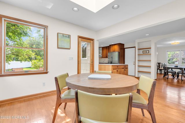 27 Circle Lane, Little Silver, NJ 07739