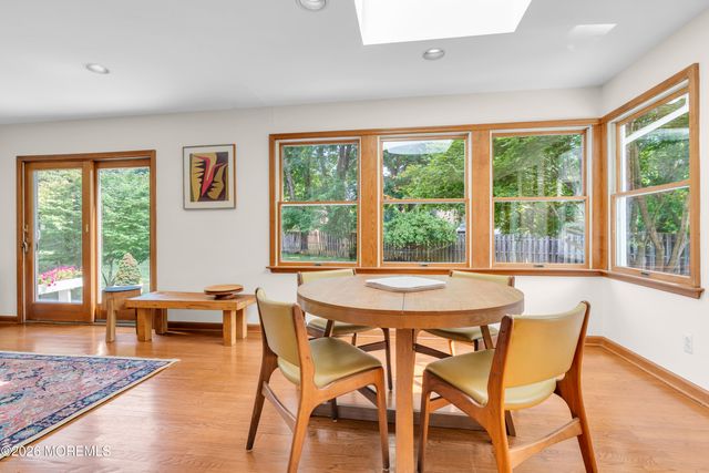 27 Circle Lane, Little Silver, NJ 07739