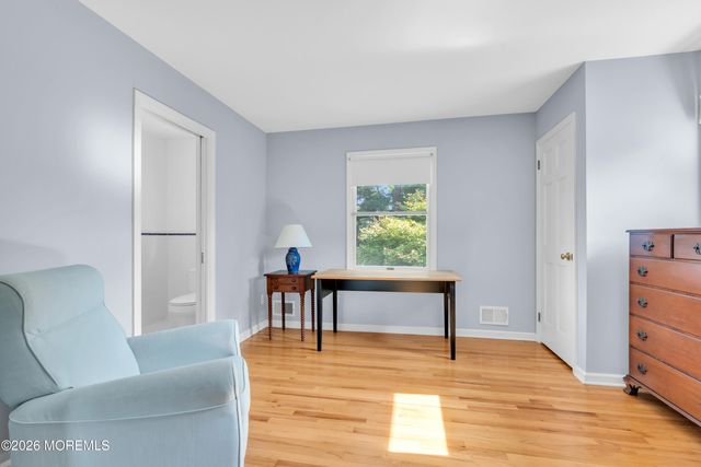 27 Circle Lane, Little Silver, NJ 07739