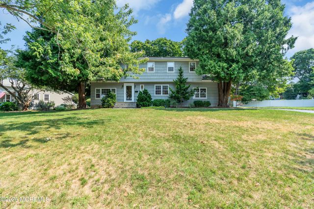 27 Circle Lane, Little Silver, NJ 07739
