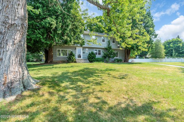 27 Circle Lane, Little Silver, NJ 07739