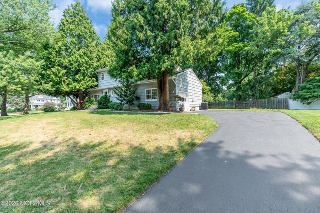 27 Circle Lane, Little Silver, NJ 07739