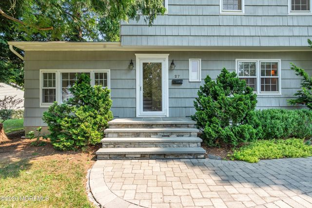 27 Circle Lane, Little Silver, NJ 07739
