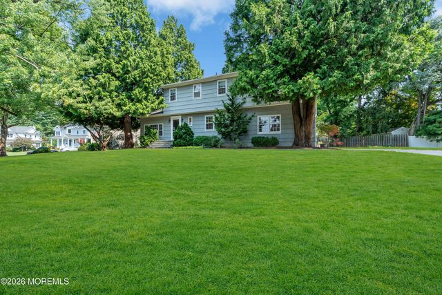 27 Circle Lane, Little Silver, NJ 07739
