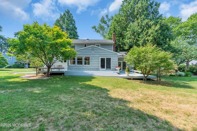 27 Circle Lane, Little Silver, NJ 07739