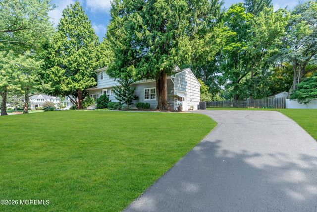 27 Circle Lane, Little Silver, NJ 07739