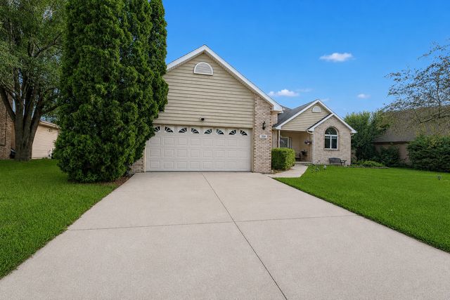 219 Greenbriar Lane, Bourbonnais, IL 60914