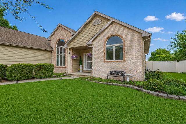 219 Greenbriar Lane, Bourbonnais, IL 60914