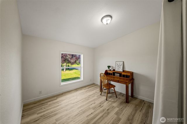 101 Faun Rae Lane, Chehalis, WA 98532