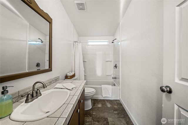 101 Faun Rae Lane, Chehalis, WA 98532