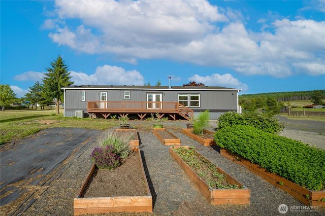 101 Faun Rae Lane, Chehalis, WA 98532