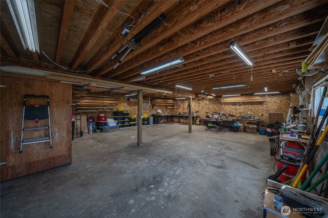 101 Faun Rae Lane, Chehalis, WA 98532