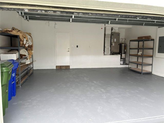 1764 NW 166th Ave, Pembroke Pines, FL 33028