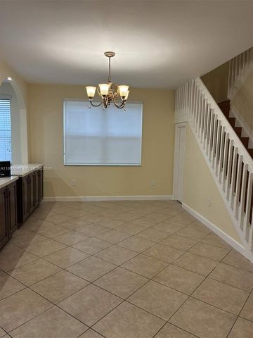 1764 NW 166th Ave, Pembroke Pines, FL 33028