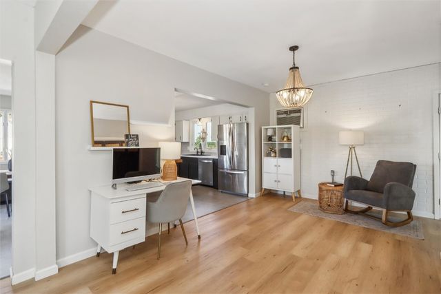 2485 Hwy 6 Trail, Marengo, IA 52301