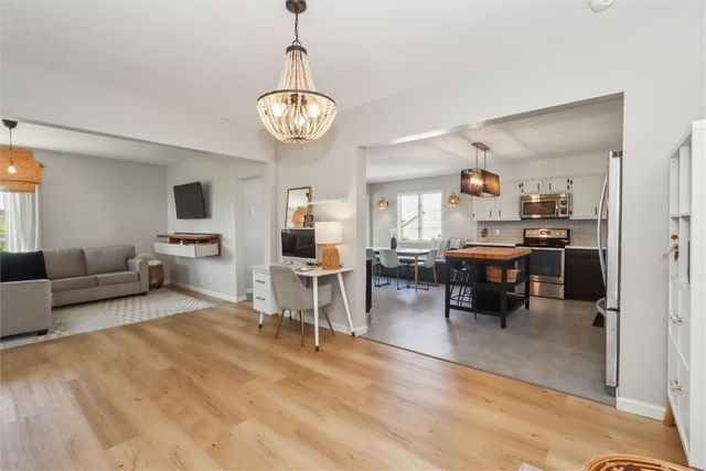 2485 Hwy 6 Trail, Marengo, IA 52301