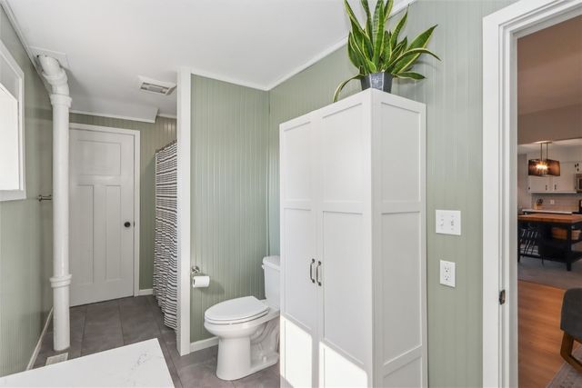 2485 Hwy 6 Trail, Marengo, IA 52301